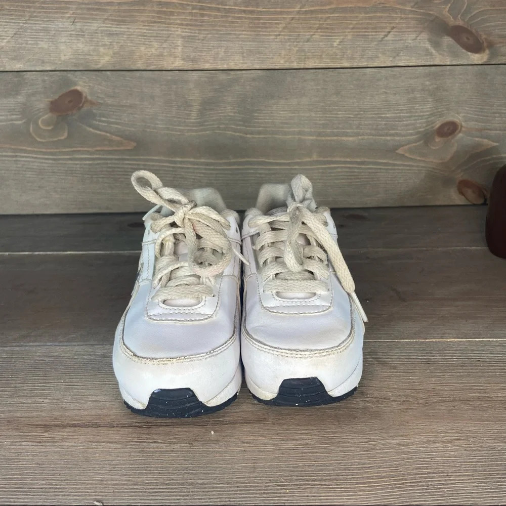 Nike air max lace up sneakers